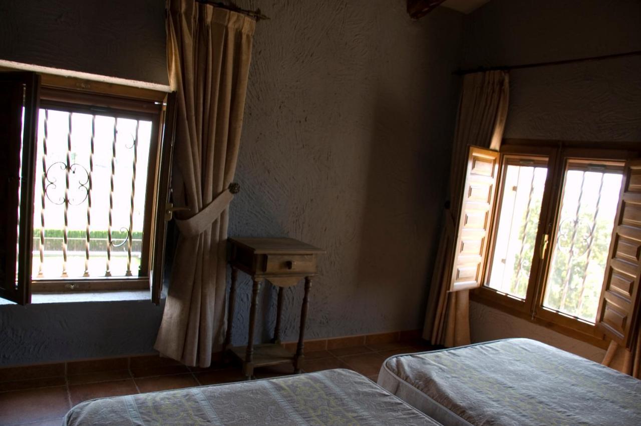 Hotel Caseta Nova Castalla Bagian luar foto
