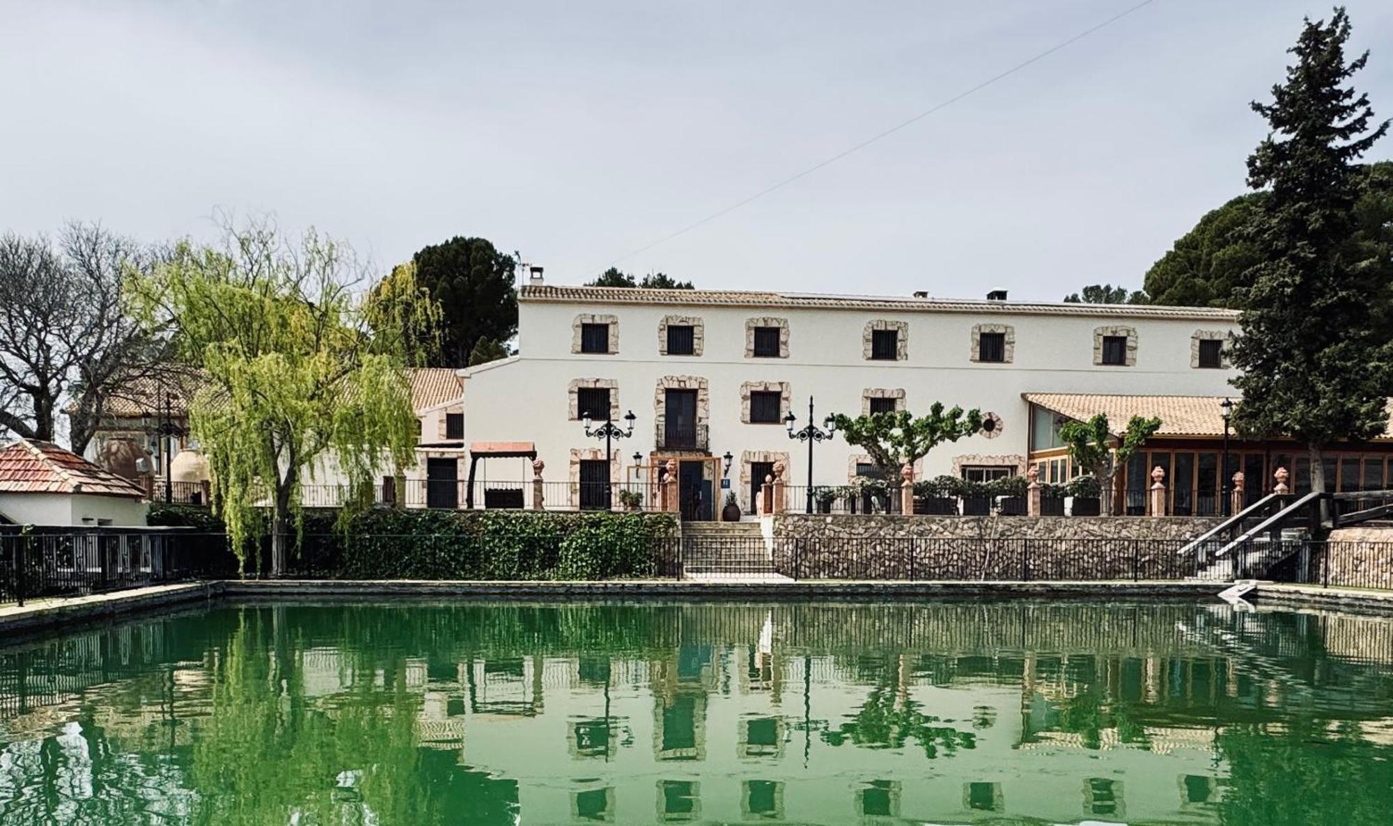 Hotel Caseta Nova Castalla Bagian luar foto