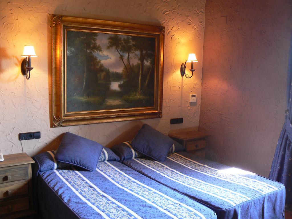Hotel Caseta Nova Castalla Bagian luar foto