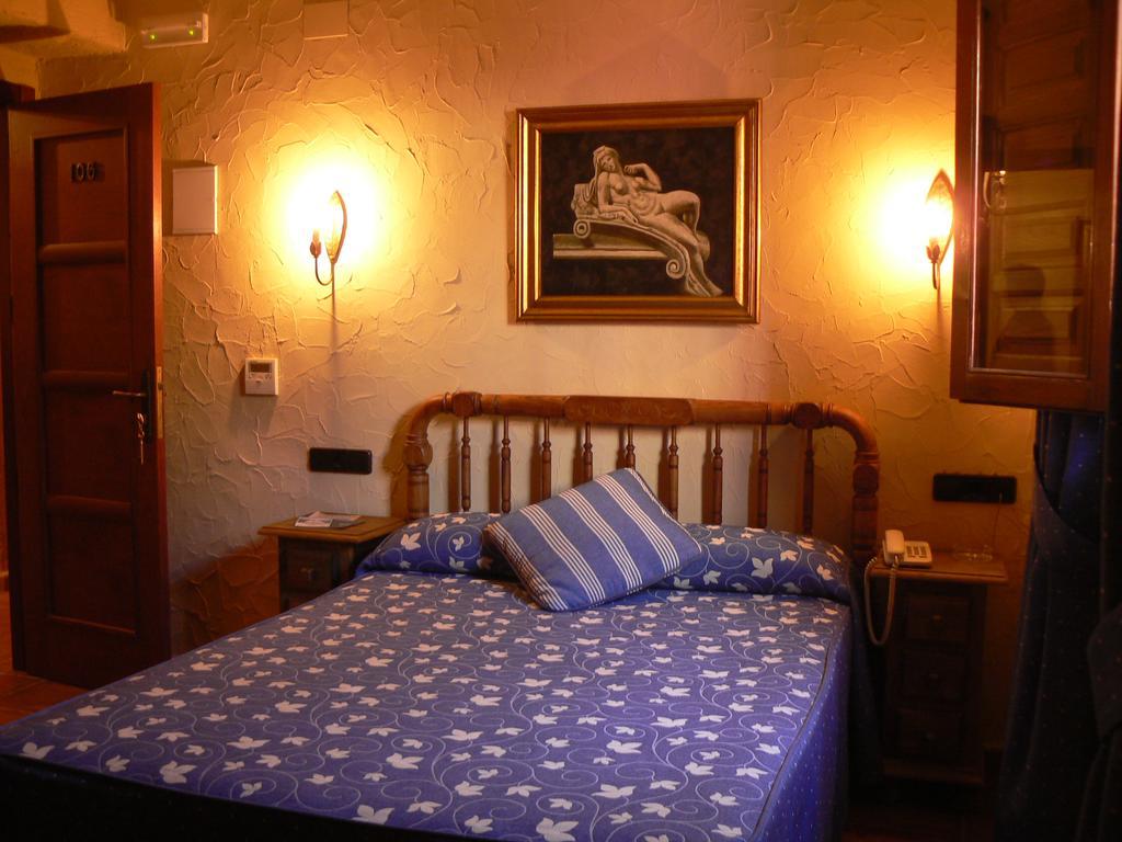 Hotel Caseta Nova Castalla Bagian luar foto